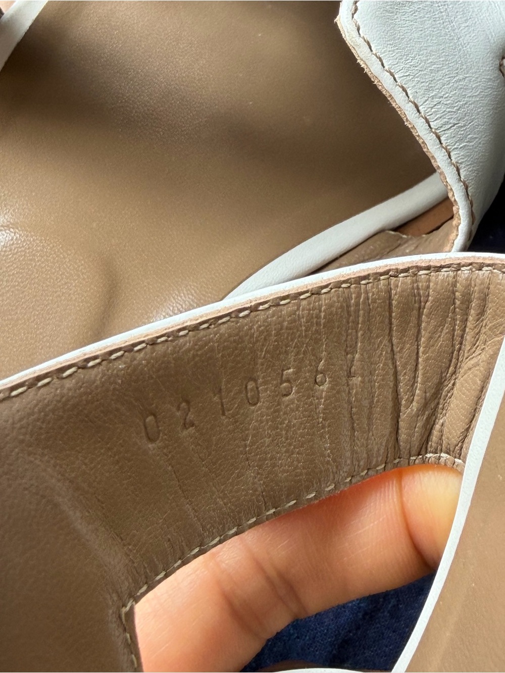 Authentic Hermès White and Brown Sandals - Picture 5 of 13